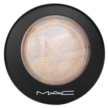 MAC - Mineralize Skinfinish - Lightscapade Image 2