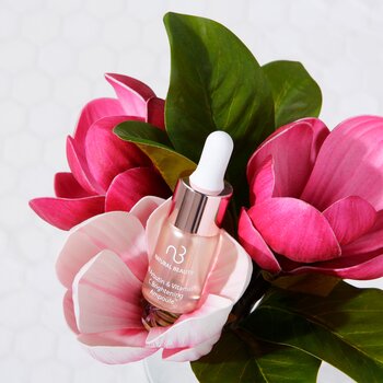 Natural Beauty - a Arbutin & Vitamin C Brightening Ampoule Image 1