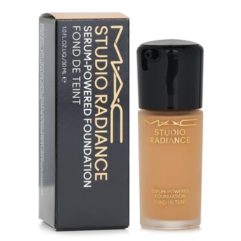 MAC - Studio Radiance Serum Powered Liquid Foundation - # NC20 Image 1