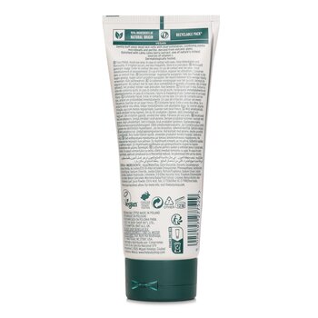 The Body Shop - Vitamin C Daily Glow Cleansing Polish Image 2