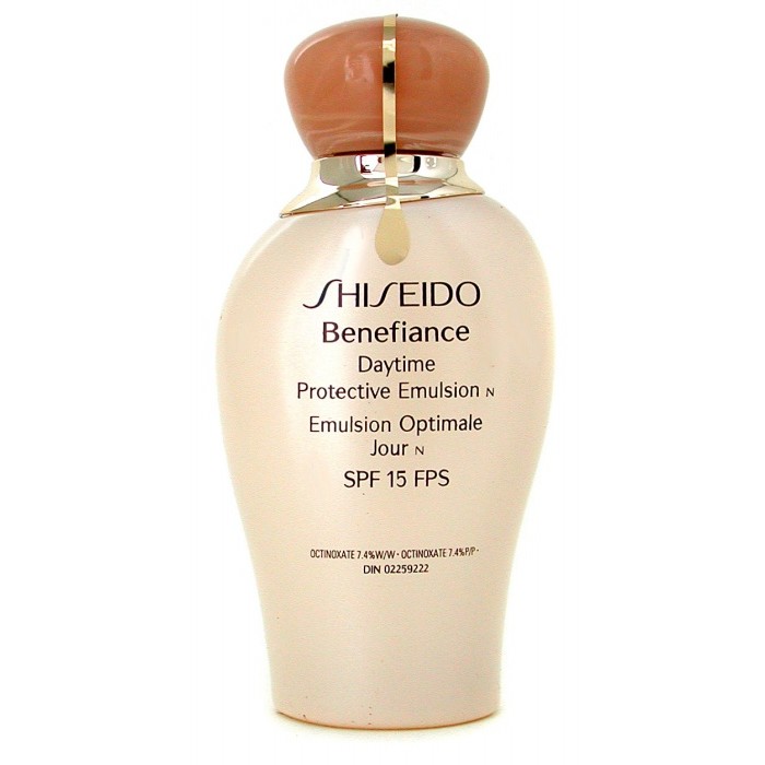 Shiseido Denní ochranná emulze N SPF15 Benefiance Daytime Protection Emulsion N SPF 15 75ml/2.5ozProduct Thumbnail