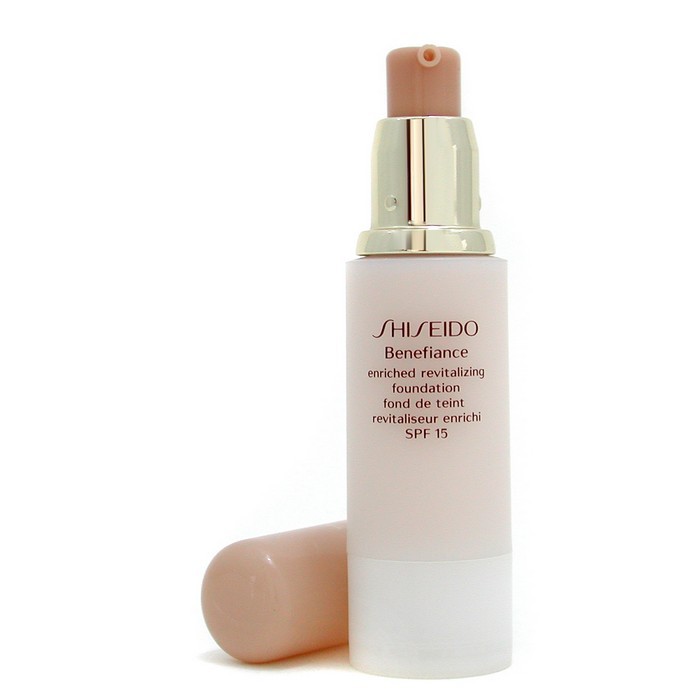 Shiseido Benefiance gazdag revitalizáló alapozó 30ml/1ozProduct Thumbnail