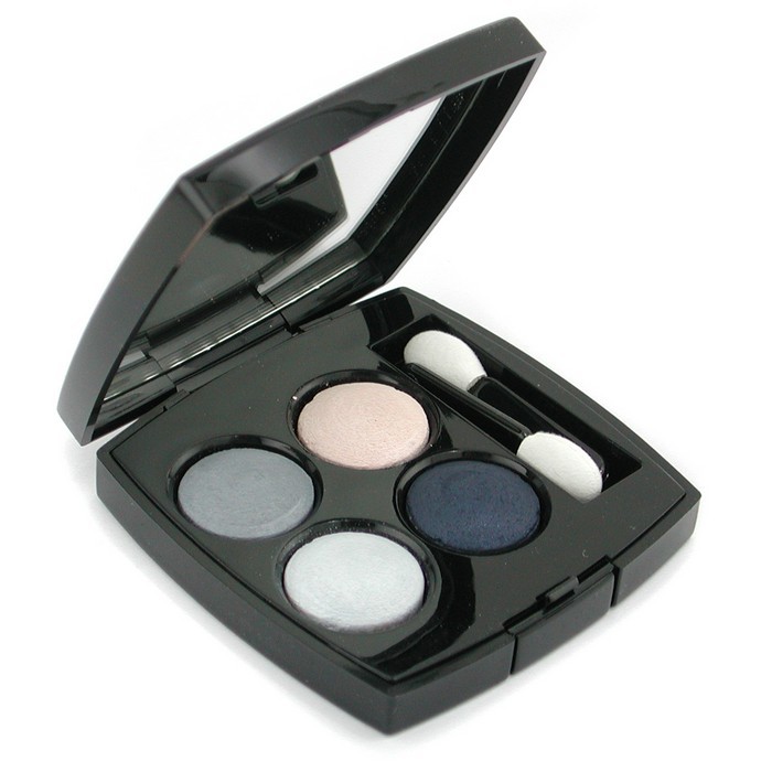 Chanel paleta očných tieňov – No. 92 Bleu Celestes 4x0.3gProduct Thumbnail