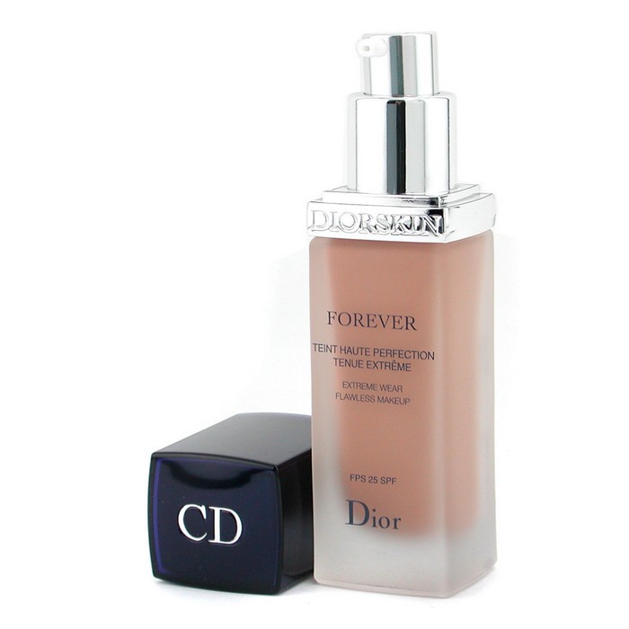 Christian Dior Fond de Ten Acoperire Perfectă Şi Persistentă DiorSkin 30ml/1ozProduct Thumbnail
