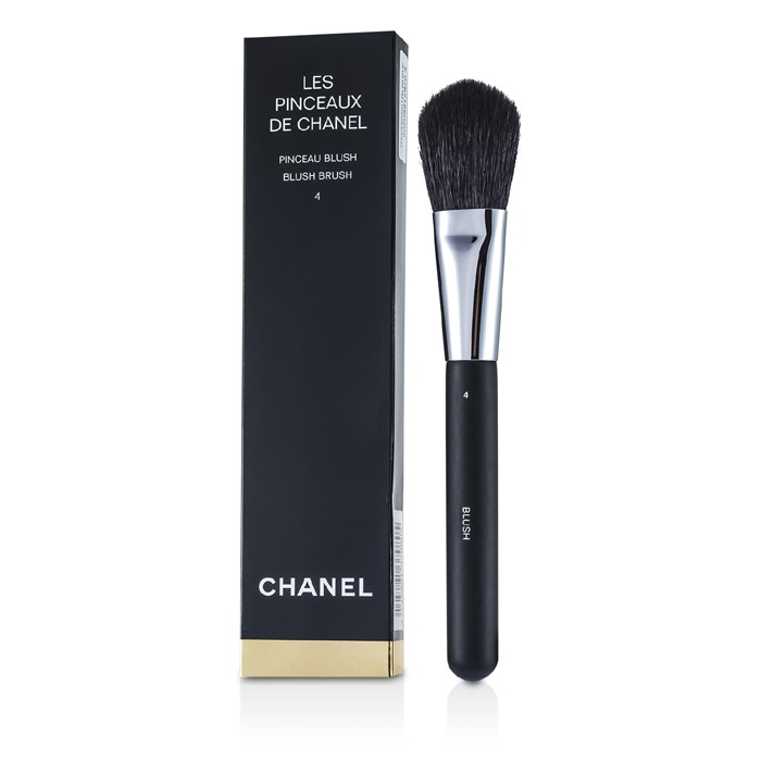 Chanel Les Pinceaux De Chanel Blush Brush Product Thumbnail