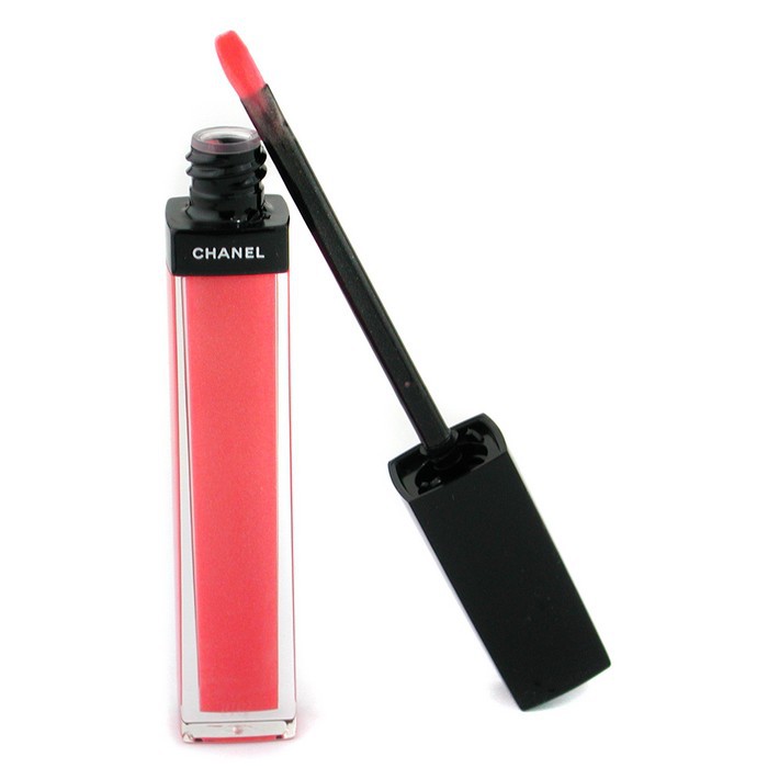 Chanel ลิปกลอส Aqualumiere Gloss (High Shine Sheer Concentrate) 6ml/0.2ozProduct Thumbnail
