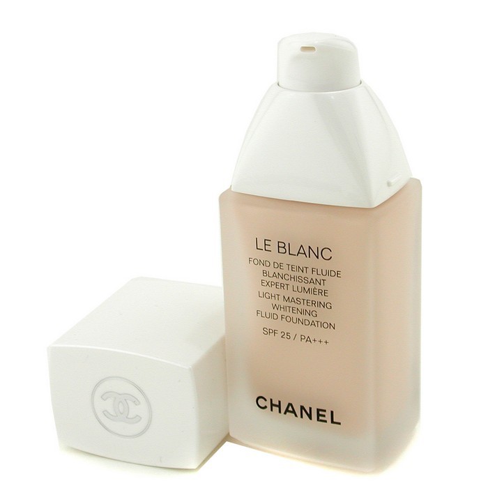Chanel Le Blanc Light Mastering Whitening Fluid Base Maquillaje Fluida Blanqueadora SPF 25 30ml/1ozProduct Thumbnail