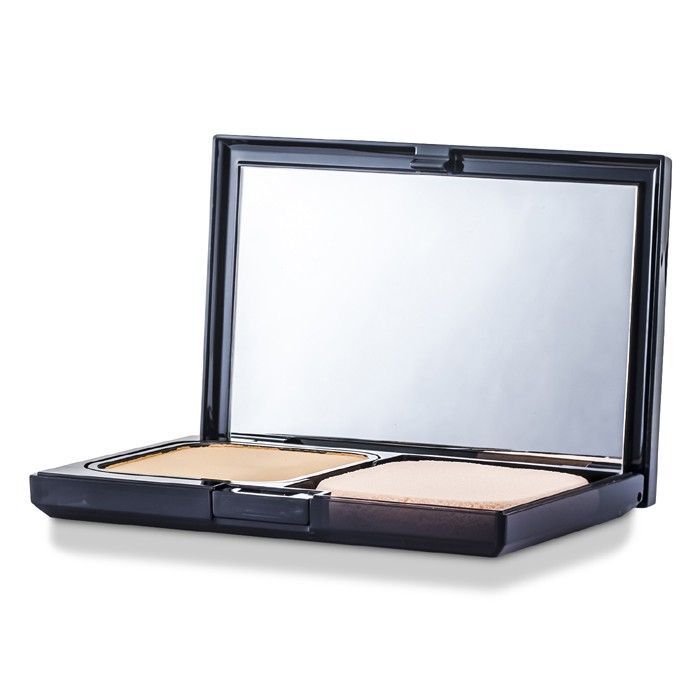 Shiseido Maquillage Climax Увлажняющая Компактная Основа в Черном Футляре F Picture ColorProduct Thumbnail