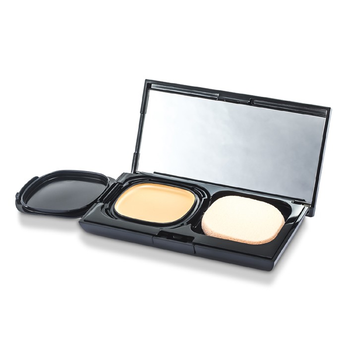 Shiseido Maquillage Treatment Lasting Compact UV meikkivoide SPF24 mustalla rasialla 12g/0.4ozProduct Thumbnail