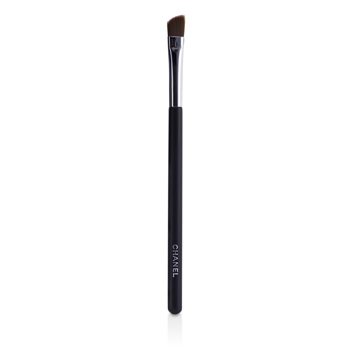 Chanel Les Pinceaux De Chanel Angled Eyeshadow Brush Picture ColorProduct Thumbnail