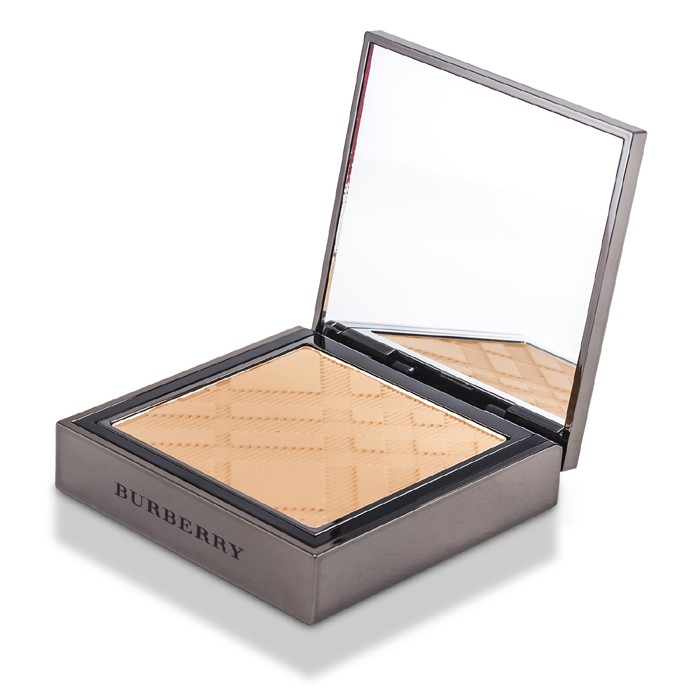 Burberry Pudrový makeup Sheer Foundation Luminous Compact Foundation 8g/0.28ozProduct Thumbnail