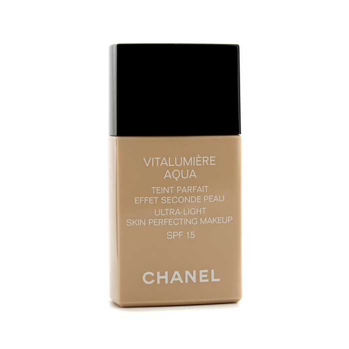Chanel Vitalumiere Aqua Ultra Light Skin Perfecting M/U SPF15 30ml/1ozProduct Thumbnail