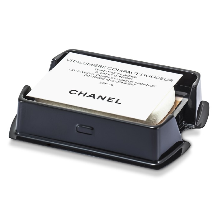 Chanel Vitalumiere Compact Douceur Невесомая Компактная Основа SPF10 (Запасной Блок) 13g/0.45ozProduct Thumbnail