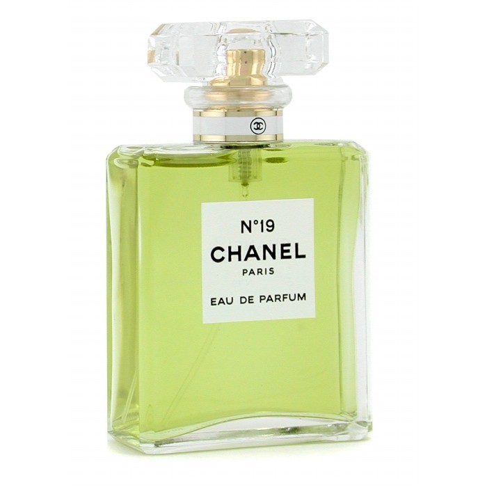 Chanel Nr 19 Eau De Parfum pihusti-Cristal Bottle 50ml/1.7ozProduct Thumbnail