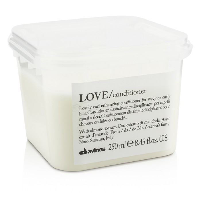 Davines Condicionador Lovely Curl Enchancing Love - Para Cabelos Cacheados e Encaracolados (Nova Embalagem) 250ml/8.45ozProduct Thumbnail