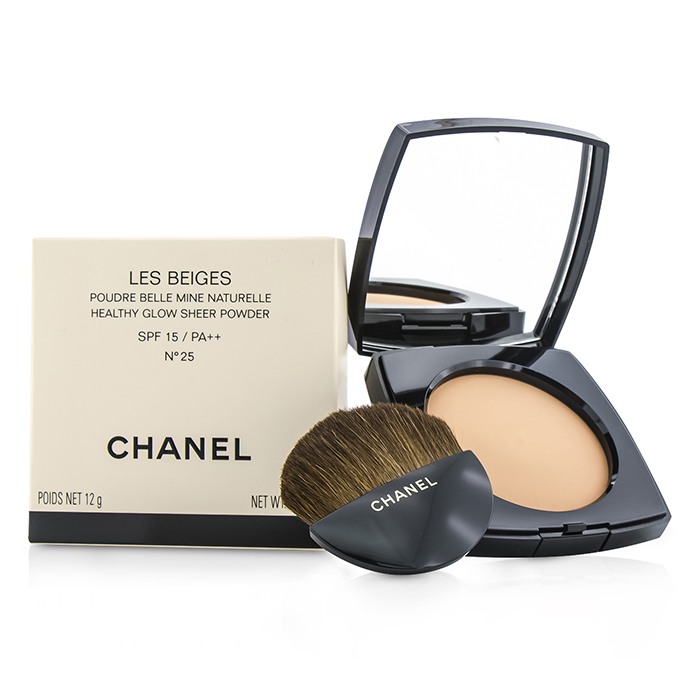 Chanel Les Beiges Здоровое Сияние Легкая Пудра SPF 15 12g/0.42ozProduct Thumbnail