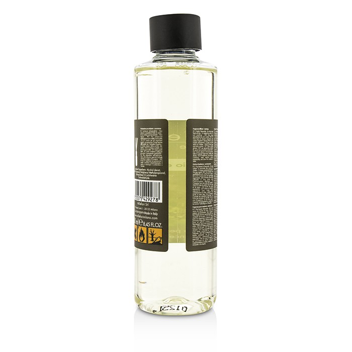 Millefiori Selected Fragrance Diffuser Refill - Muschio E Spezie 250ml/8.45ozProduct Thumbnail