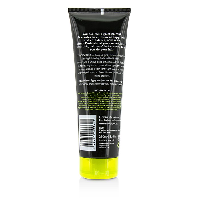 Envy Professional Șampon Delicat de Curățare (Pentru Toate Tipurile de Păr) 250ml/8.4ozProduct Thumbnail