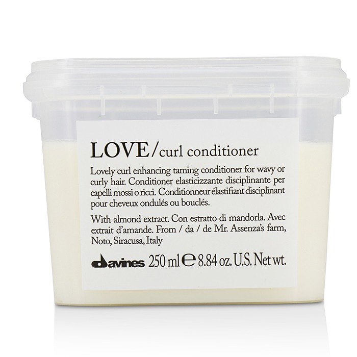 Davines Love Lovely Curl Enchancing Taming Conditioner (For Wavy or Curly Hair) 250ml/8.84ozProduct Thumbnail