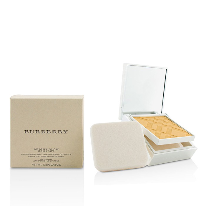 Burberry Bright Glow Flawless White Translucency Осветляющая Компактная Основа SPF 25 12g/0.42ozProduct Thumbnail