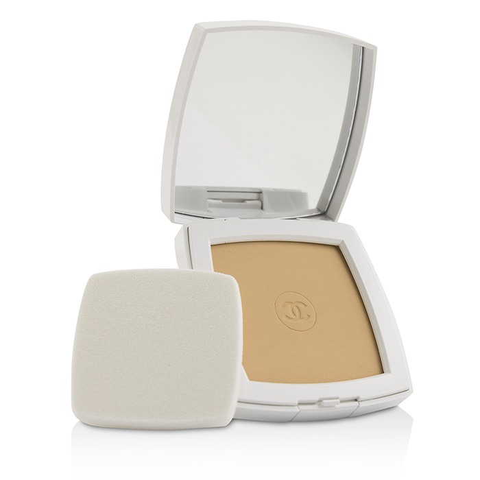 Chanel Le Blanc Whitening Compact Foundation SPF 25 12g/0.42ozProduct Thumbnail