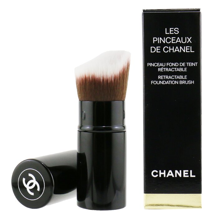 Chanel Les Pinceaux De Chanel Retractable Foundation Brush Picture ColorProduct Thumbnail
