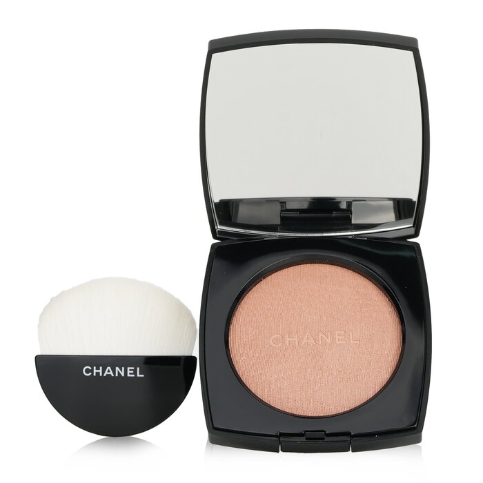 CHANEL Le Blanc 2019 makeup collection Pierres de Lumière - Angela van Rose