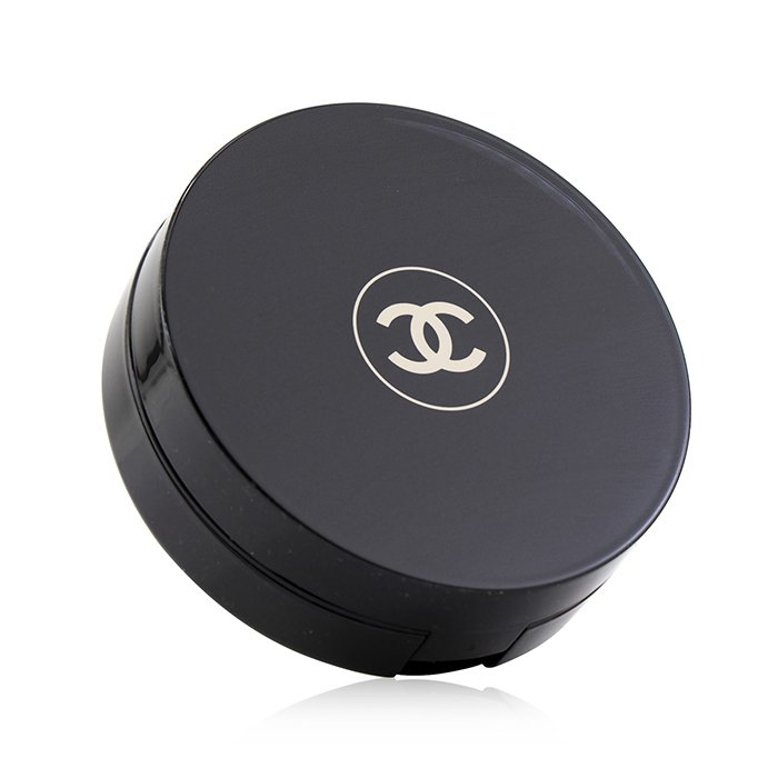 Chanel Vitalumiere Glow Luminous Touch Foundation Hydration And Comfort SPF 15 14g/0.49ozProduct Thumbnail