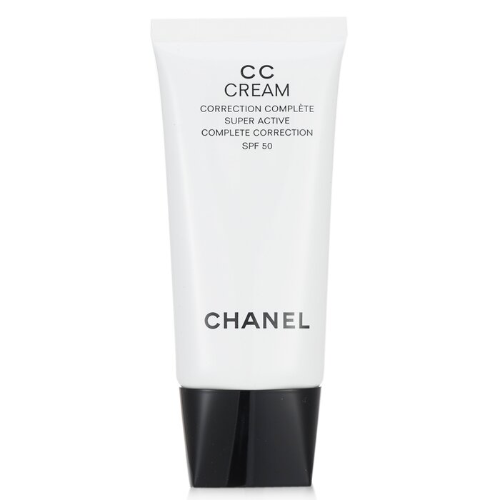 Chanel MQ0383005 Ultra Le Teint Velvet SPF 15  40 Beige  30ml buy  online  India