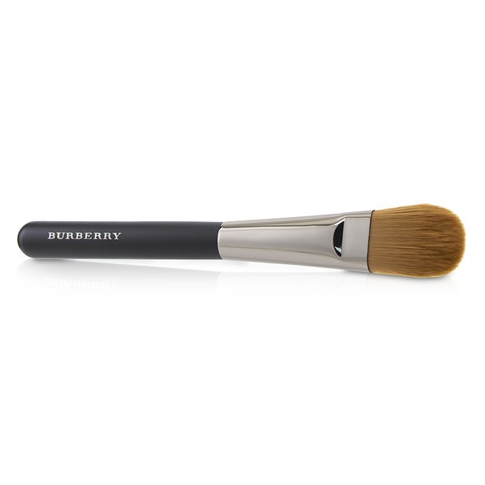 Burberry Foundation Brush No. 04 Picture ColorProduct Thumbnail