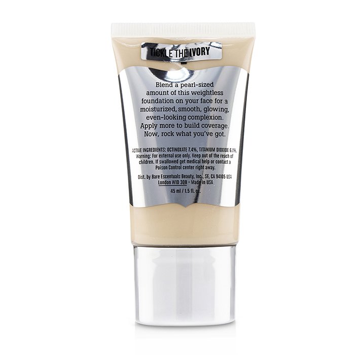 Buxom Show Some Skin Weightless Foundation SPF 30 45ml/1.5ozProduct Thumbnail