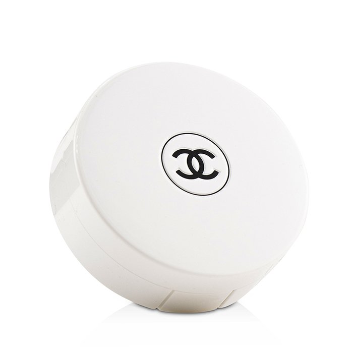 Chanel Le Blanc Aceite En Crema Base Compactaa Blanqueadora SPF 40 10g/0.35ozProduct Thumbnail