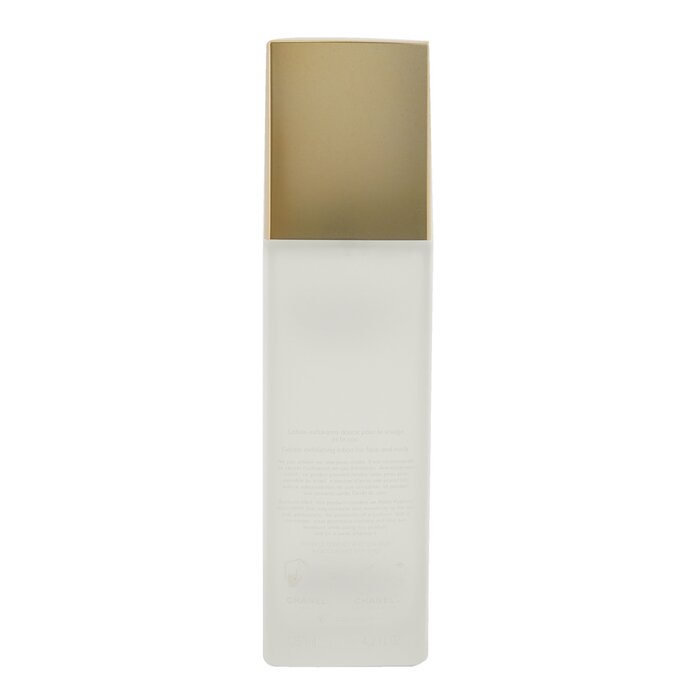Chanel Sublimage La Lotion Lumiere Exfoliante Ultimate Light-Renewing Exfoliating Lotion 125ml/4.2ozProduct Thumbnail