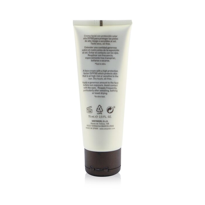 SKEYNDOR Sun Expertise Dry Touch ochranná emulze na obličej SPF50 (bez oleje a voděodolná) 75ml/2.5ozProduct Thumbnail