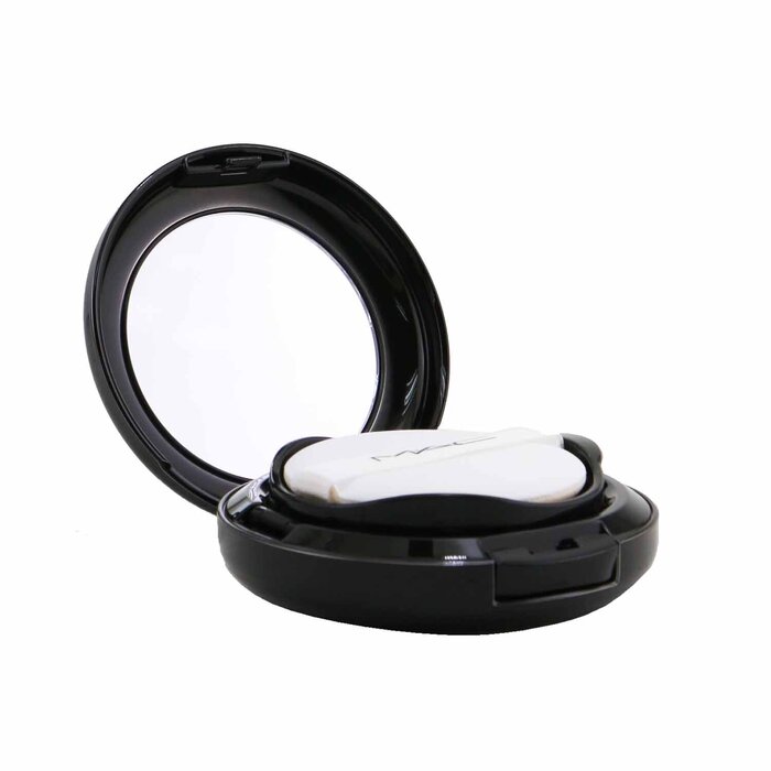 MAC Studio Perfect Hydrating Cushion Compact SPF 50 (With An Extra Refill) 2x12g/0.42ozProduct Thumbnail