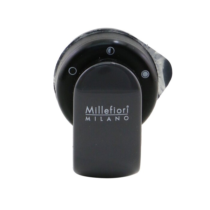 Millefiori Go Car Air Freshener מטהר אוויר לאוטו- Sandalo Bergamotto (Grey Case) 4g/0.14ozProduct Thumbnail