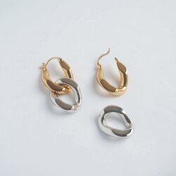 eclater jewellery - Emma Chain Earrings Gold - 3.7 x 1. - 小物