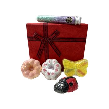 Chain Bridge Honey Farm - Red Gift Box Set  - Fixed Size